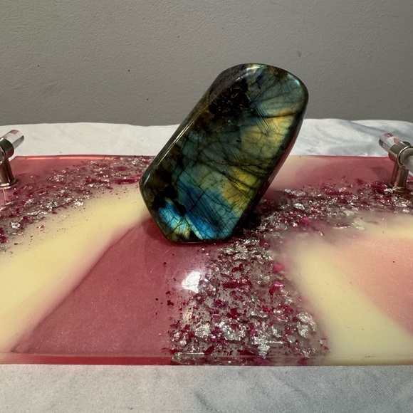 Labradorite Stone - Picture 6 of 7